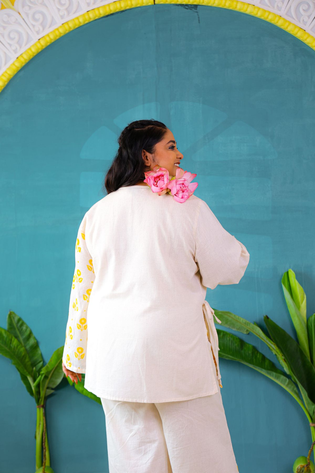 Shiuli Makha Women's Wrap Set - Image 6